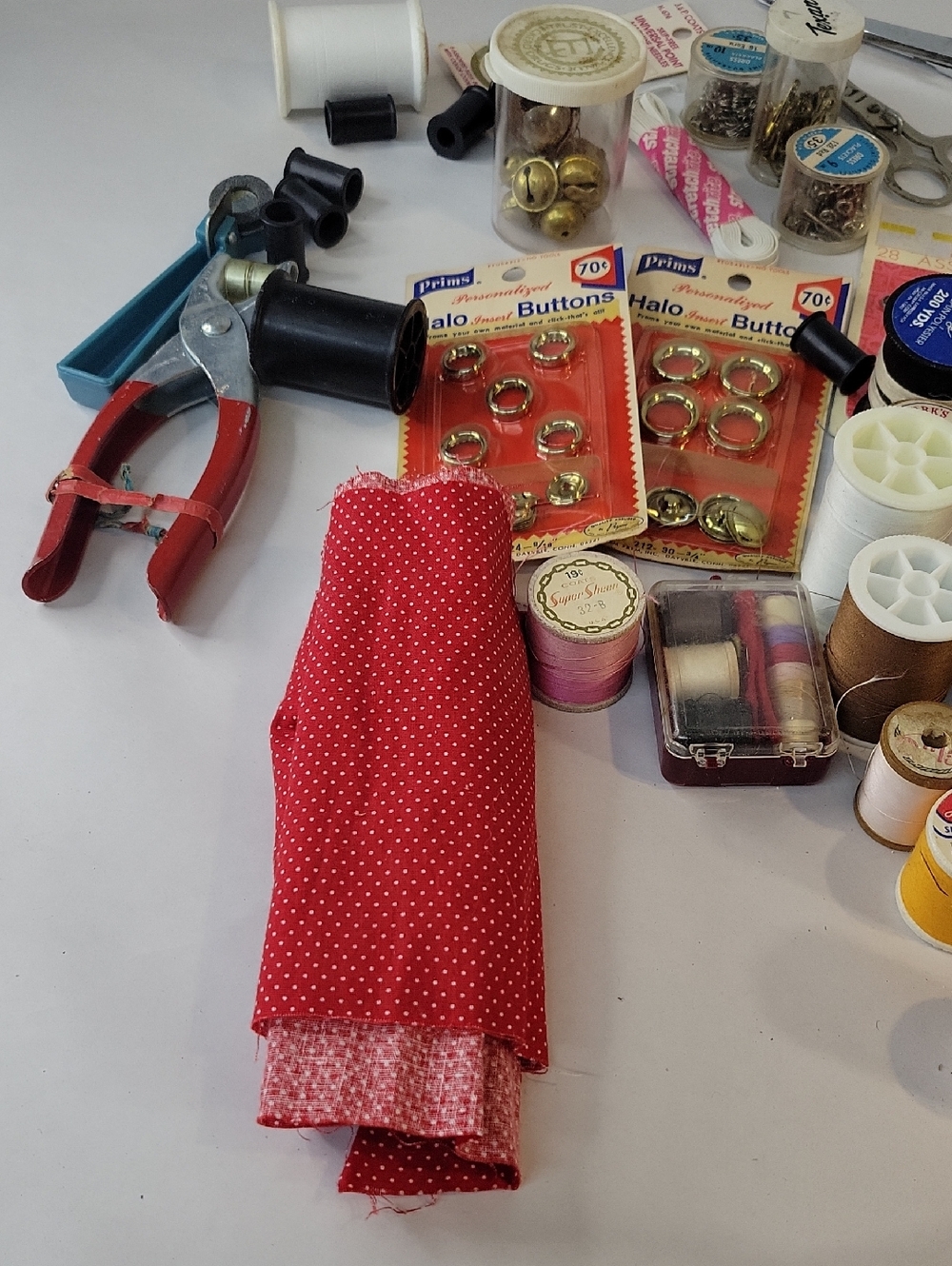 Sewing Notions Lot with Thread Spools & Scissors - Multi - Picture 8 of 17